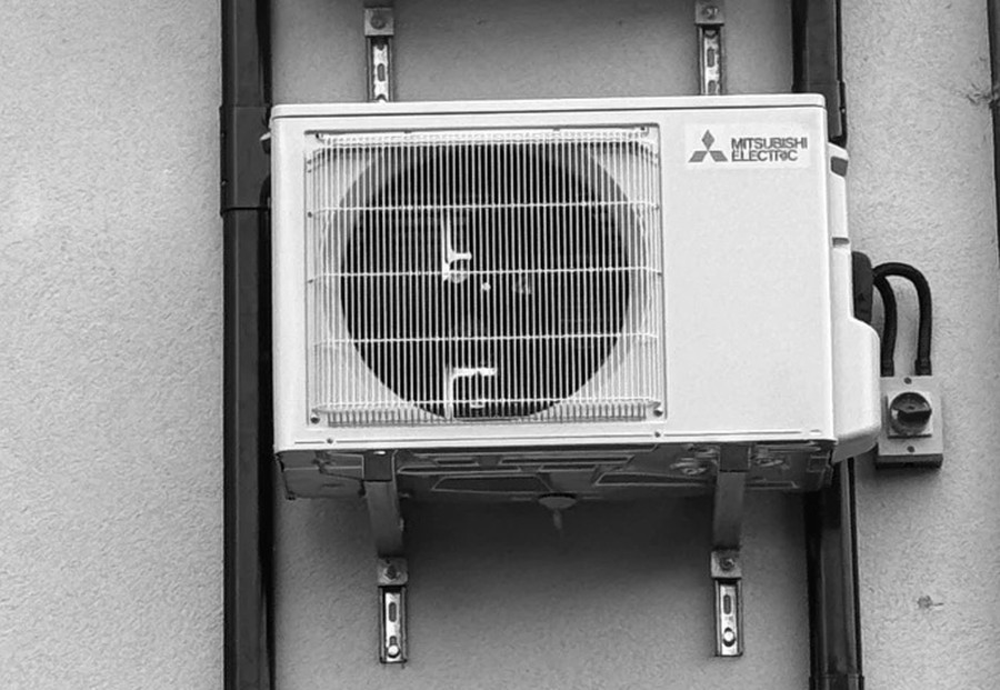 Outdoor condenser installation